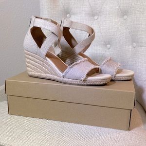 Lucky Brand Wedges!
